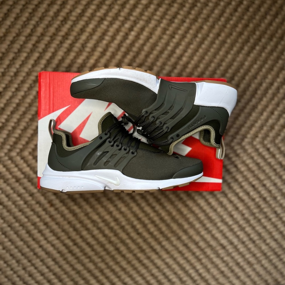 Women’s Nike Presto size 8